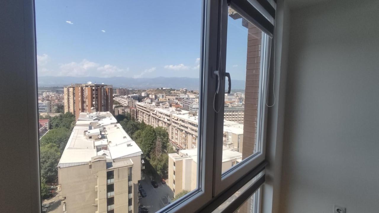 Sky View Luxury Center Skopje Apartments Bagian luar foto