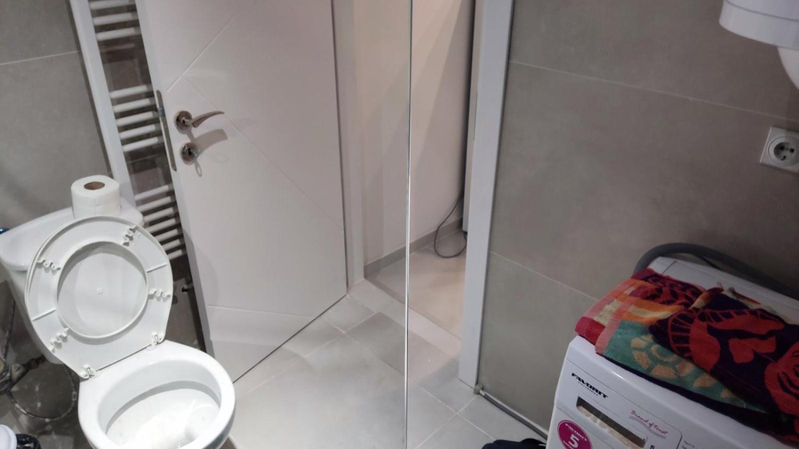 Sky View Luxury Center Skopje Apartments Bagian luar foto